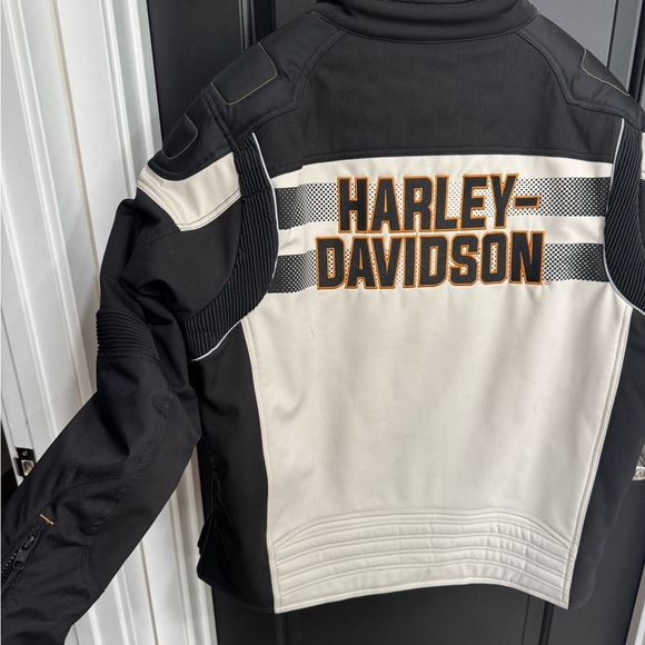 Harley-Davidson Two-Tone Riding Jacket - Picture 11 of 11